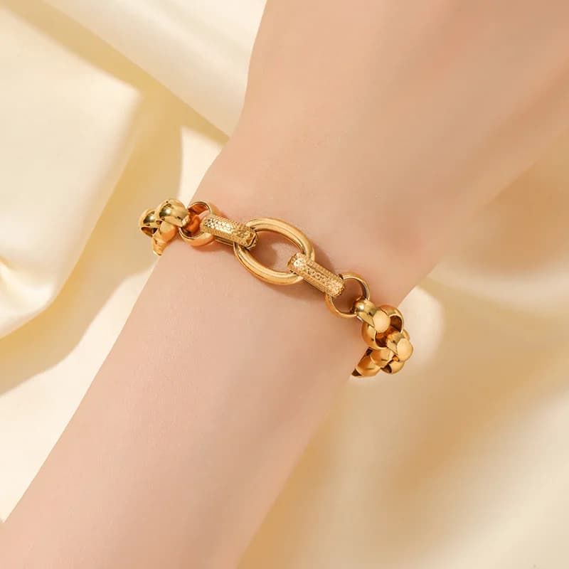 Guldfarvede bangles armbånd til kvinder