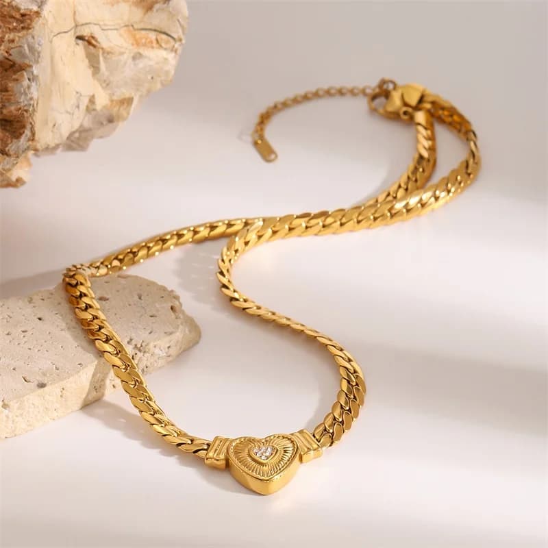 Guld hjerte choker-kæde