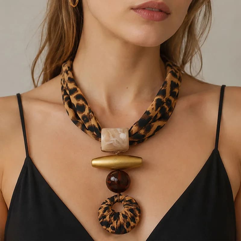 Oversized uregelmæssig harpiks choker halskæde