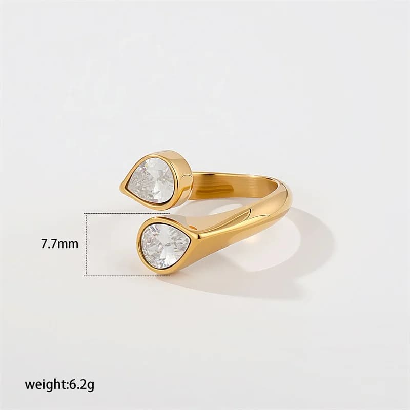 Justerbart åben ring med dråbeformet cubic zirkonia