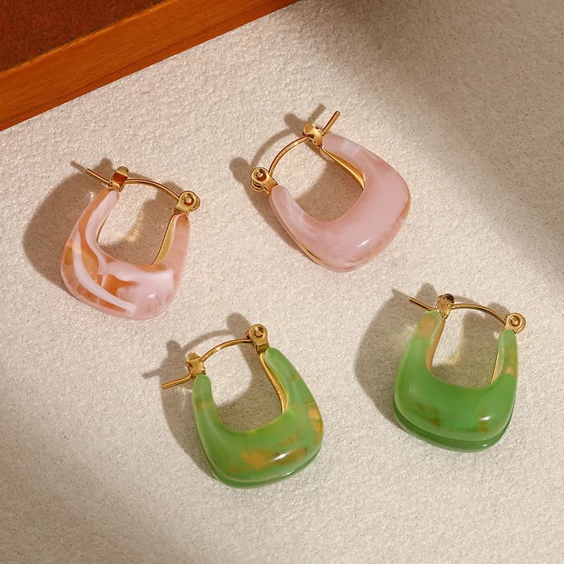 Vintage resin U-formede hoop øreringe