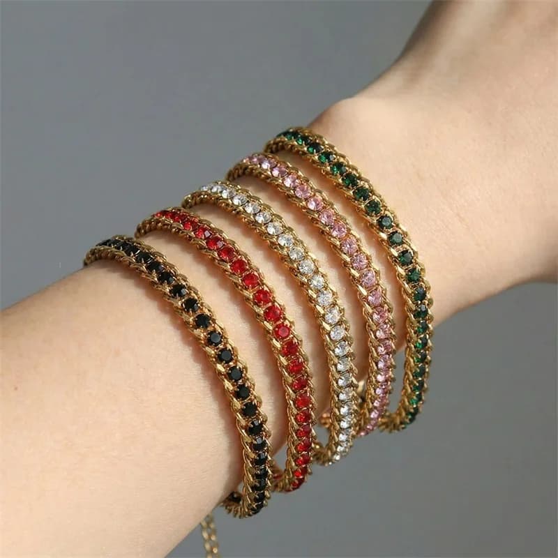 Armbånd med geometrisk kæde og glitrende zirkonia