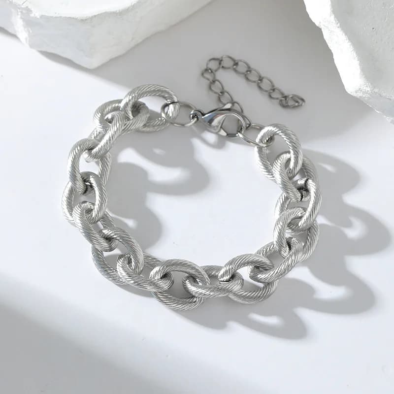 Tykt armbånd i punkstil, rustfrit stål, sølv